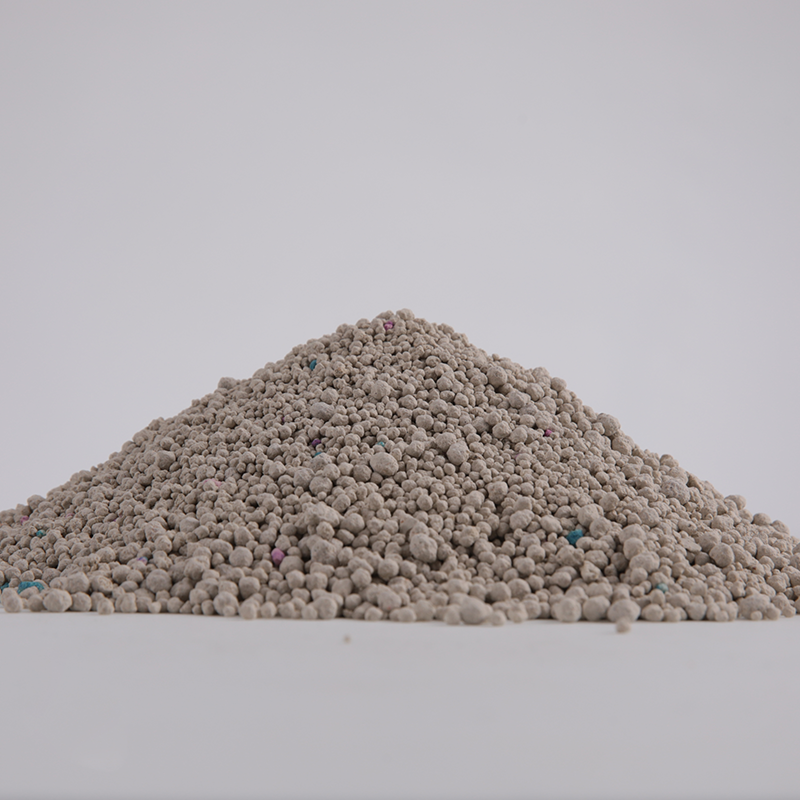 Clump dust free natrual bentonite clay cat litter in China manufacture
