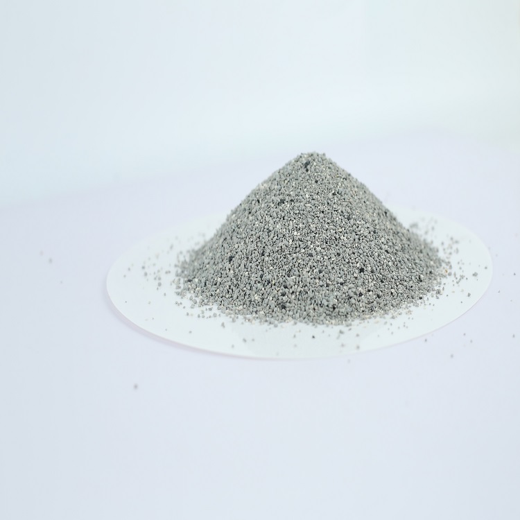 Sodium bentonite cat litter in China